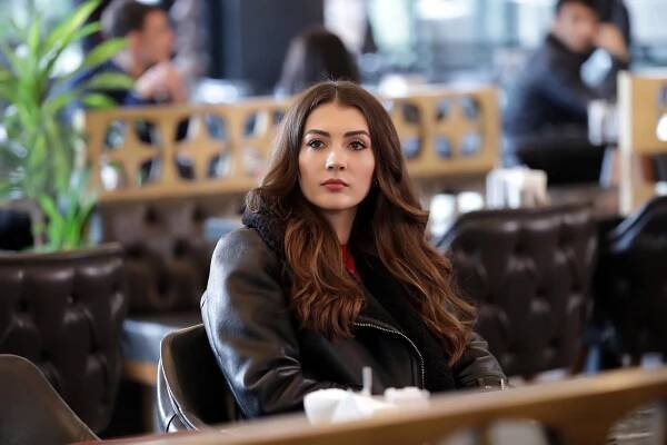 Láska, rozum, pomsta - Epizoda 21 - Z filmu - Burcu Özberk