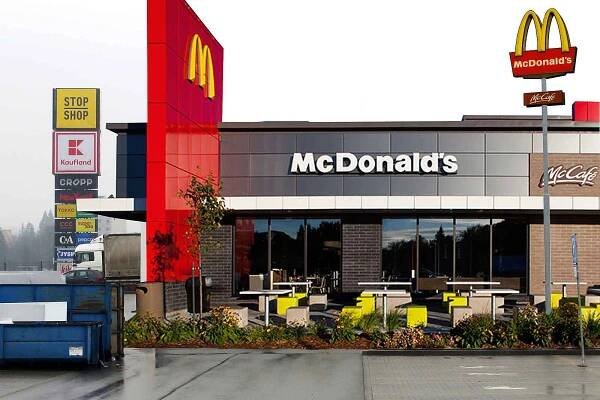 McDonald's by mohl v Třebíči najít místo ve Stop-shopu, v provozovně, kde dříve působil Decathlon.