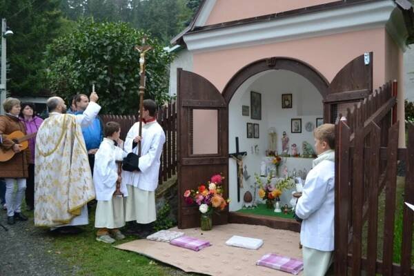 Žehnání kaple Panny Marie Fatimské | Římskokatolická farnost Bystré u Poličky