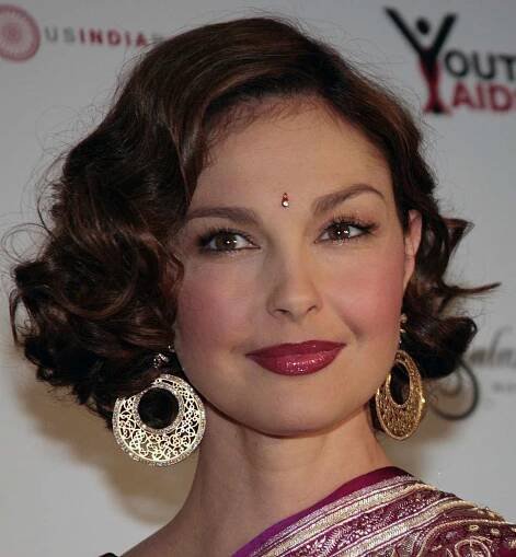 15 Flattering Hairstyles for Heart-Shaped Faces
