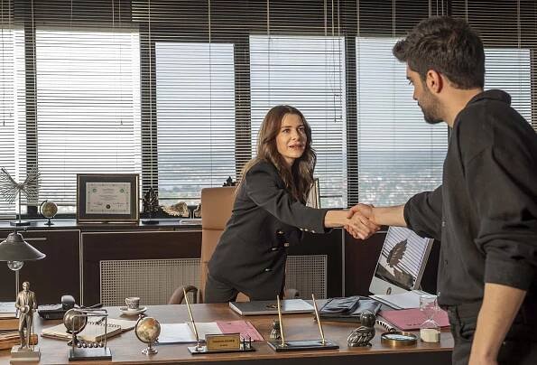 Hakim - Episode 7 - Z filmu - Ebru Özkan Saban