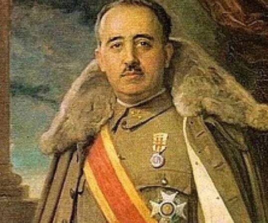 Francisco Franco Biography - Childhood, Life Achievements & Timeline