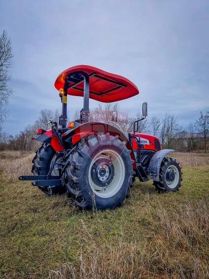 Kompaktný traktor BAŠAK 2055L - Agromechanika s.r.o.