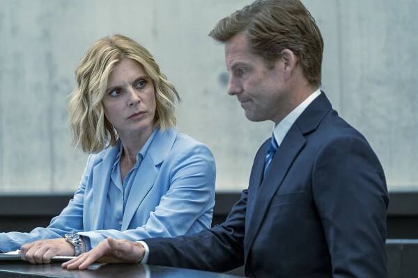 Signora Volpe - Z filmu - Emilia Fox, Jamie Bamber