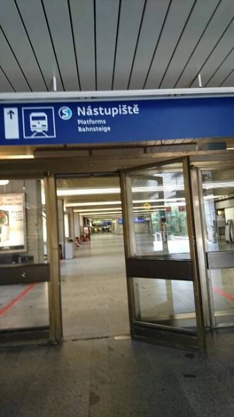 Železniční stanice Praha Holešovice foto 2