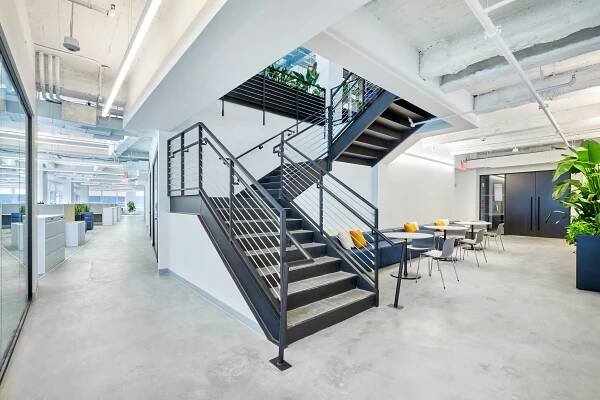 Vibrant HQ 7 med | Montroy Andersen DeMarco