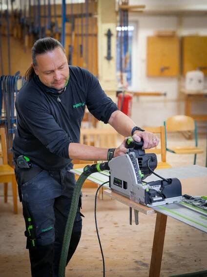 Předváděcí akce Festool: Moderní nářadí a technologie v rukou studentů SŠGS Nová Paka - Železářství TUMA