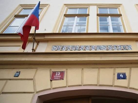 Pražští pamětníci vzpomínají. Učili nás, že si vždy musíme poradit sami