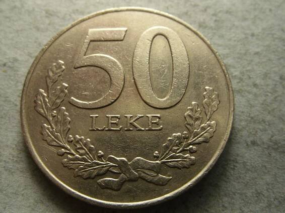 ALBANIE - 50 LEKE z roku 2000 - MILENIUM - Numismatika