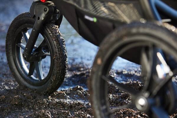 Kočárek Baby Jogger SUMMIT X3 SINGLE 2022 Midnight Black | mujandilek.cz