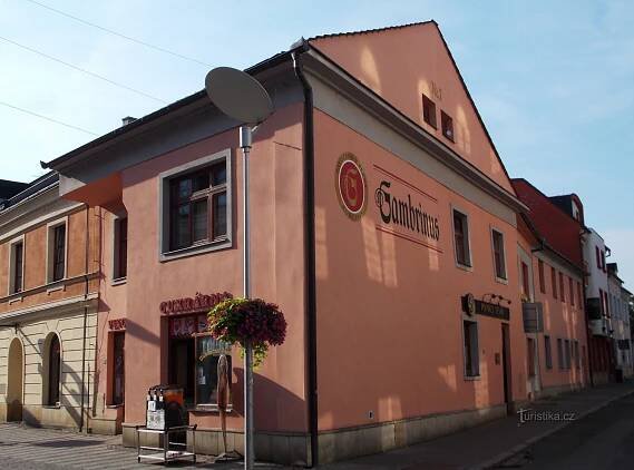 Cukrárna Alenka v Uherském... - Dům, budova