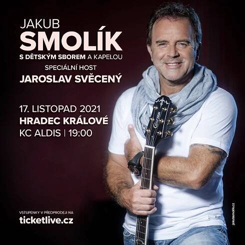 V Hradci Králové koncertuje Jakub Smolík v doprovodu Jaroslava Svěceného – Muži v Česku