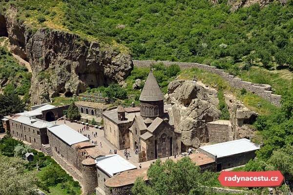Zájezd | To nejlepší z Arménie + JEZERO SEVAN + TAJEMSTVÍ VÝROBY VÍNA A DEGUSTACE | Radynacestu.cz