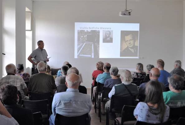 PŘÍSLUŠNÍK STB MIROSLAV PICH-TŮMA | Muzeum Podkrkonoší v Trutnově