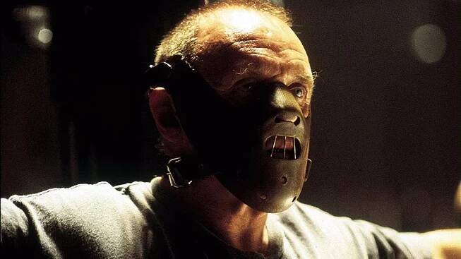 Anthony Hopkins jako Hannibal Lecter ve filmu Mlčení jehňátek
