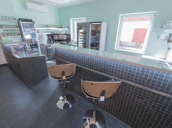 Bar/salonek