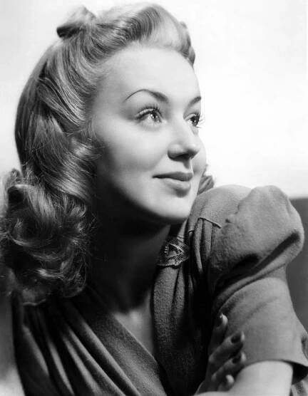 Anne Shirley, 1940