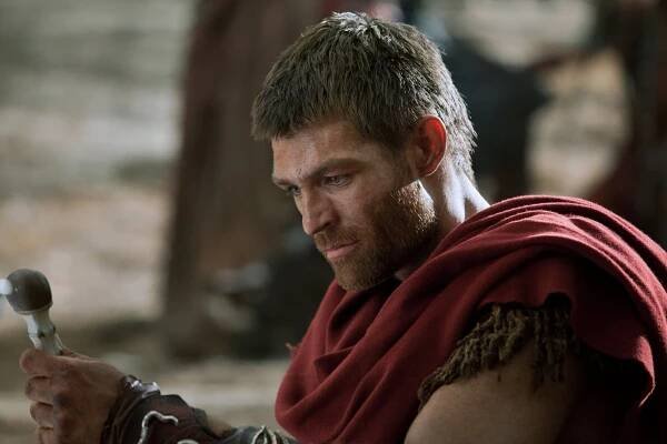 Spartakus - Mrtví a umírající - Z filmu - Liam McIntyre