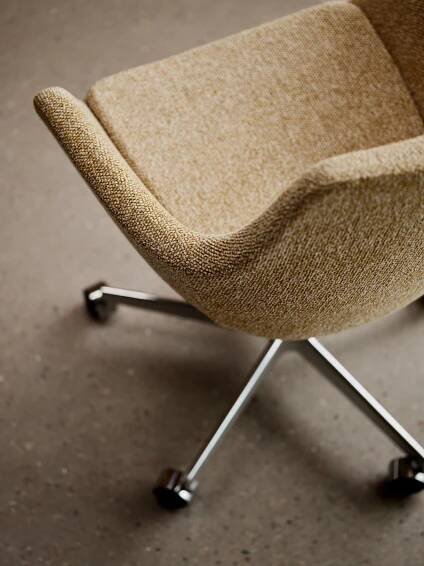 FRITZ HANSEN – Revolver