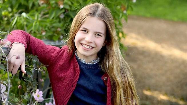 Princezně Charlotte je dnes devět. Občas poruší protokol, prostě to není robot, ale normální dítě! - Proženy.cz