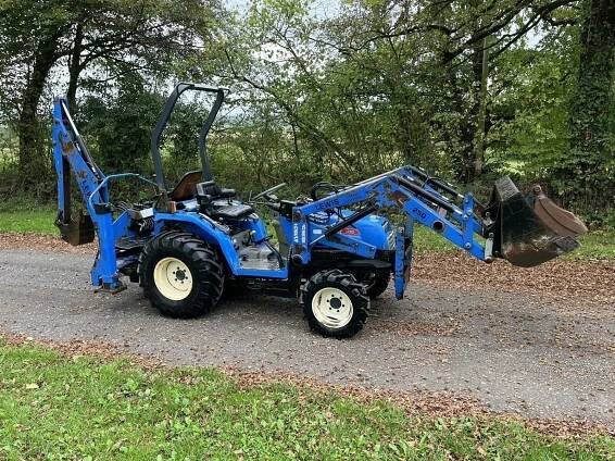 Malotraktor Iseki 330 Prodám velmi silny malotraktor Značka: Iseki Model: 330 Traktor je v perfektním stavu, 4WD, pro další podrobnosti kontaktu! CENA: 52600 CZK - InzerceTrinec.cz