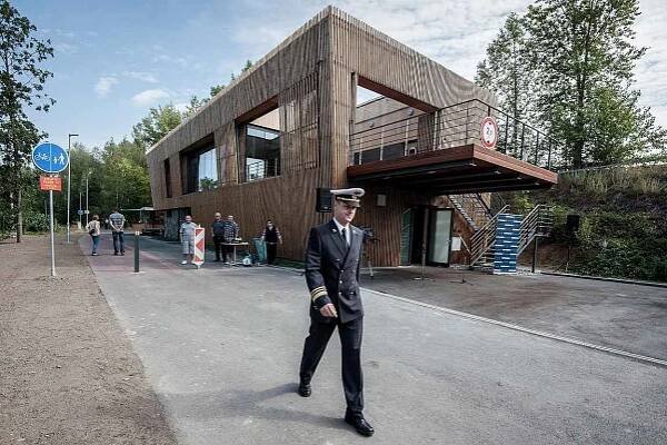 Na soutoku Ostravice a Lučiny v blízkosti centra Ostravy byla otevřena nová loděnice. 