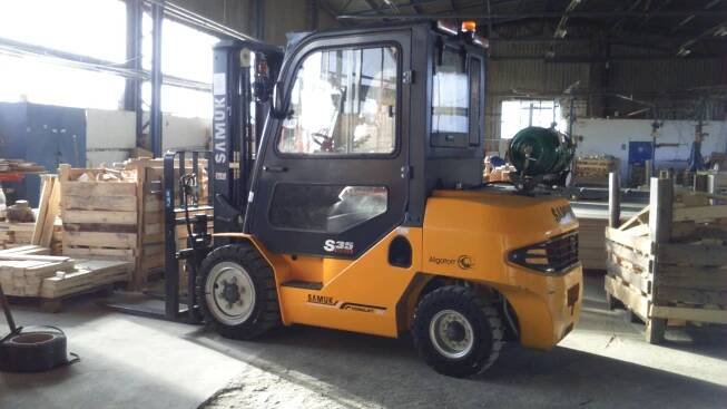 Vysokozdvižné vozíky benzín/LPG - nosnosť 1500 kg už od 14 000 eur