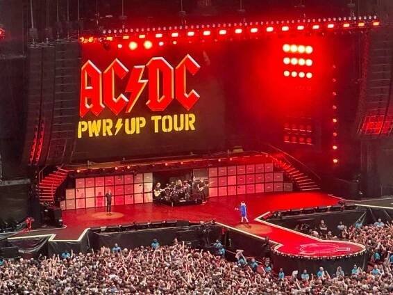AC/DC - Praha 2