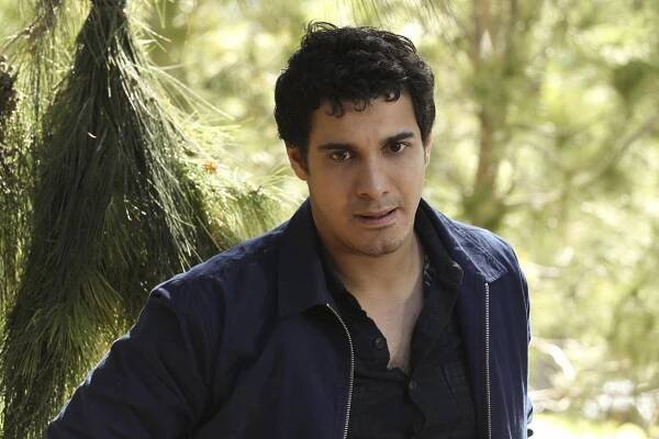 Tým Škorpion - Young Hearts Spark Fire - Z filmu - Elyes Gabel