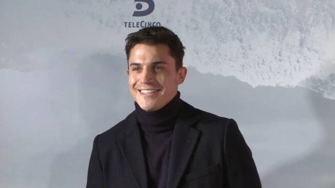 Álex González debutará en el papel de "chico malo"