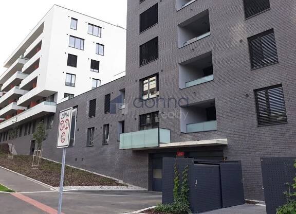 Pronájem bytu 1+kk/B, 38m⊃2;, ul. Benešova, Praha 5 - Barrandov, novostavba, sklep | Realitní kancelář Donna