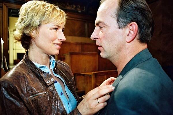 Eva Blond I: Vrah vynáší rozsudek - Z filmu - Corinna Harfouch, Herbert Knaup