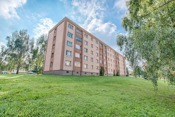 Prodej prostorného bytu 4+1 - Michal Lesňák, certifikovaný realitní makléř pro Moravskoslezský kraj 