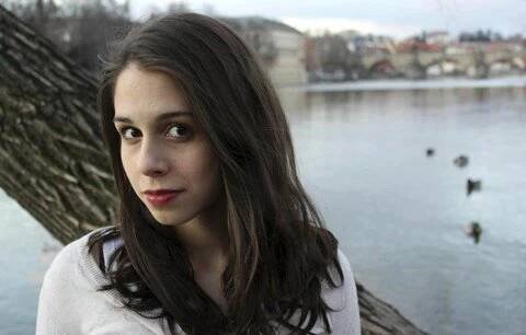 Seznamte se! Nová tvář seriálu Ulice pořádně zamíchá kartami