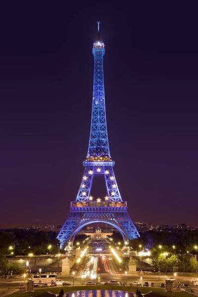 Tour Eiffel de nuit..jpg