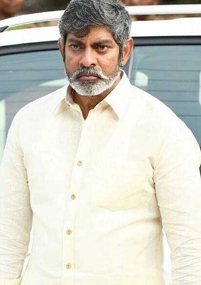 villain ga maarinanduku thega badha padda jagapathi babu! | Telugu Swag
