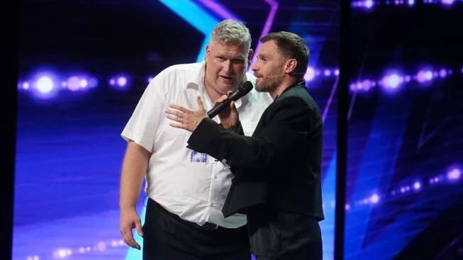 Leoš Mareš si střihne duet se soutěžícím. Zazpívají slavný hit Včelka Mája
