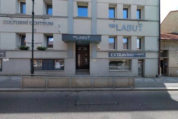 Kulturní centrum Labuť Říčany foto 6