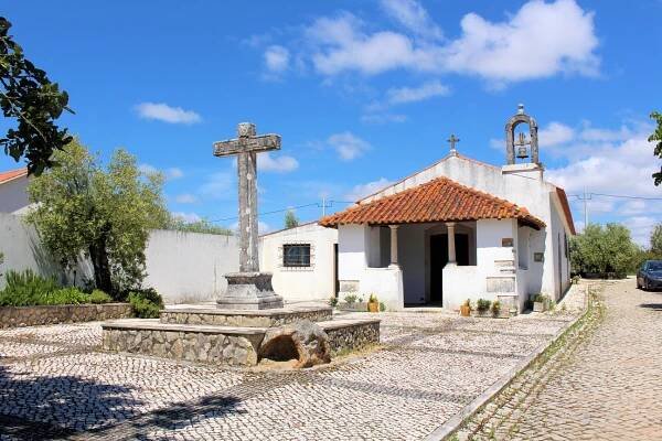 Igrejas Envolventes - Paróquia de Aljubarrota