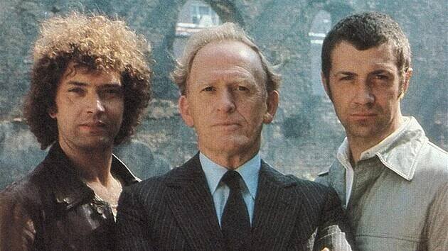 Martin Shaw, Gordon Jackson a Lewis Collins v seriálu Profesionálové (1977)