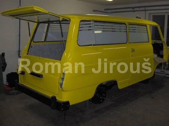 skoda_1203_75.jpg
