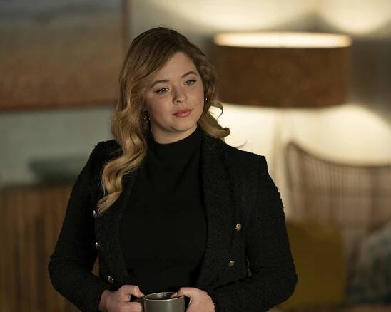 Prolhané krásky: Perfekcionistky - Enter the Professor - Z filmu - Sasha Pieterse