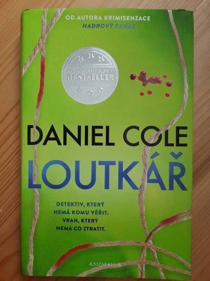 Loutkář Daniel Cole - Knihy a časopisy