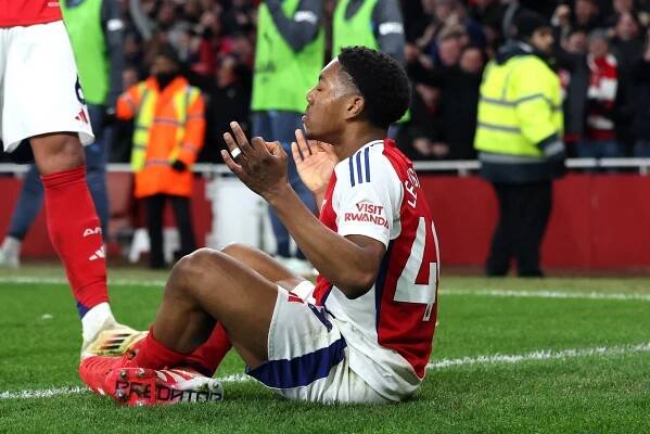 The Myles Lewis-Skelly moment that summed up Arsenal and Man City’s new reality