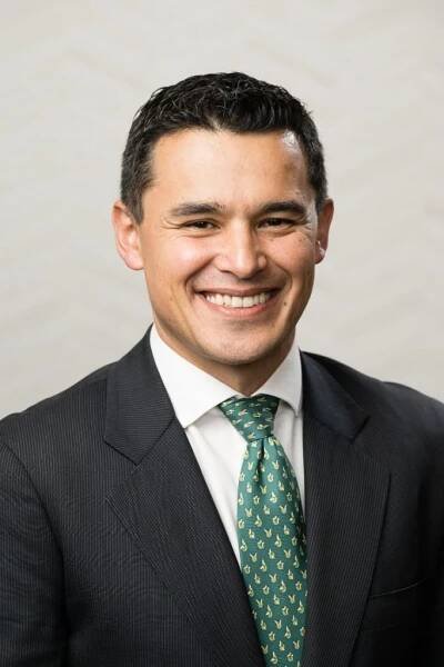 Headshot of Carlos Suarez