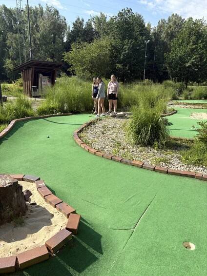 Projektové dny – bar Pata negra, Adventure golf Lhotka, Scavenger hunt | HSSilherovice