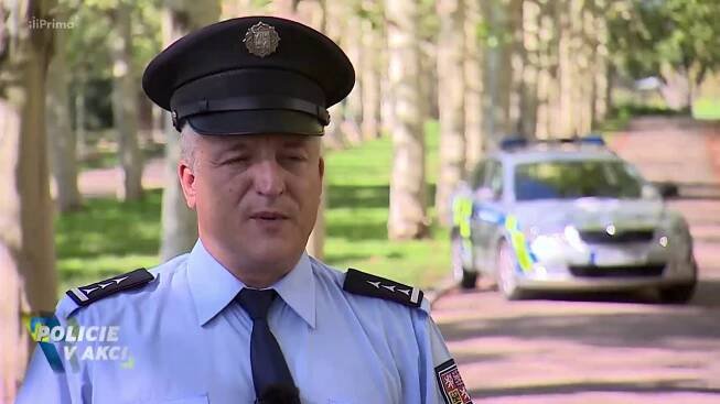 Policie v akci (258) - Zásah na hřišti, parkování, silniční spor, žena v ohrožení