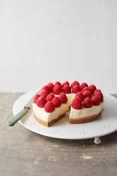 Image may contain Fruit Plant Food Raspberry Dessert and Cake