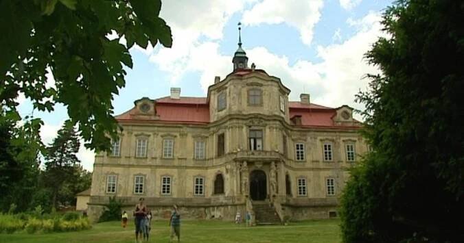 Barokní zámek v Trpístech na Stříbrsku se dočkal oprav