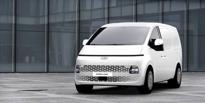 Futuristický Hyundai Staria se ukazuje i v roli dodávky